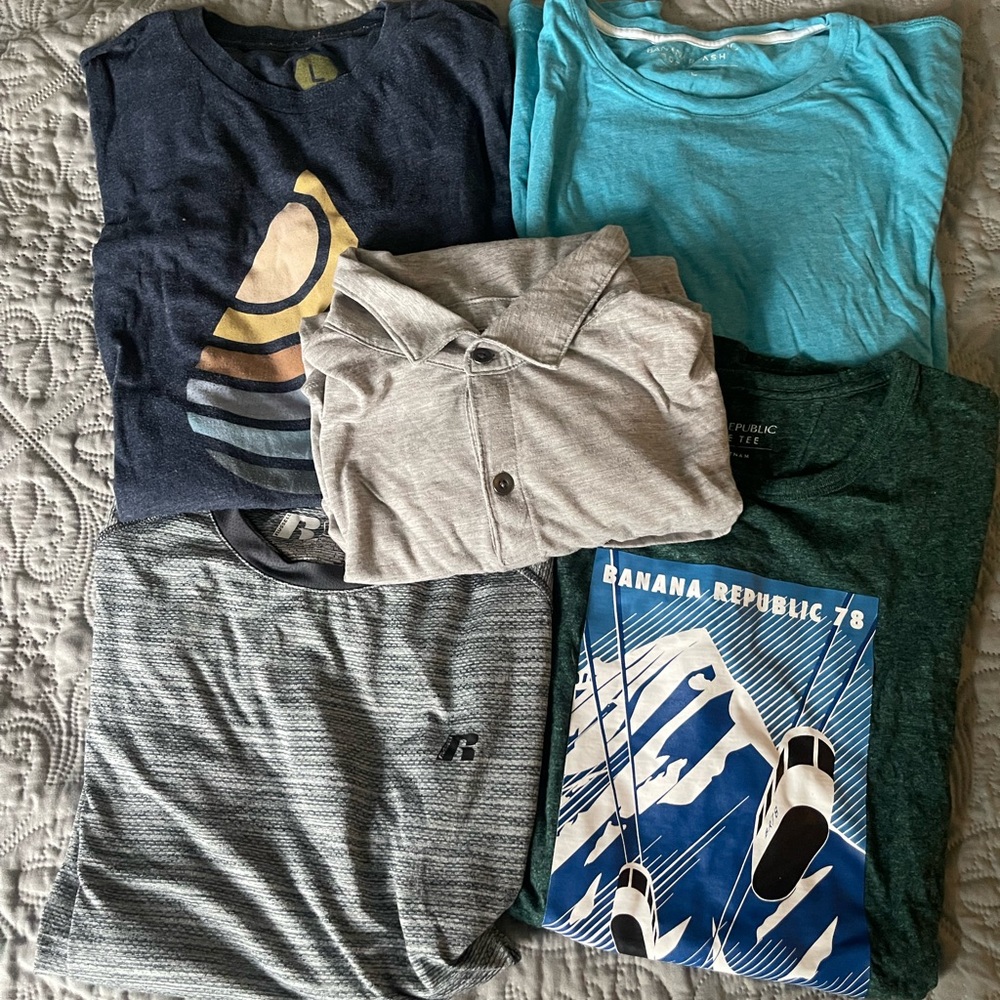 Five Men's Shirts Size Large  - Blue, Gray, Green